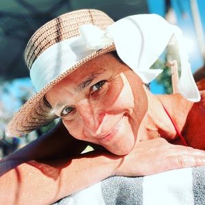 Meet your Posher, Tania